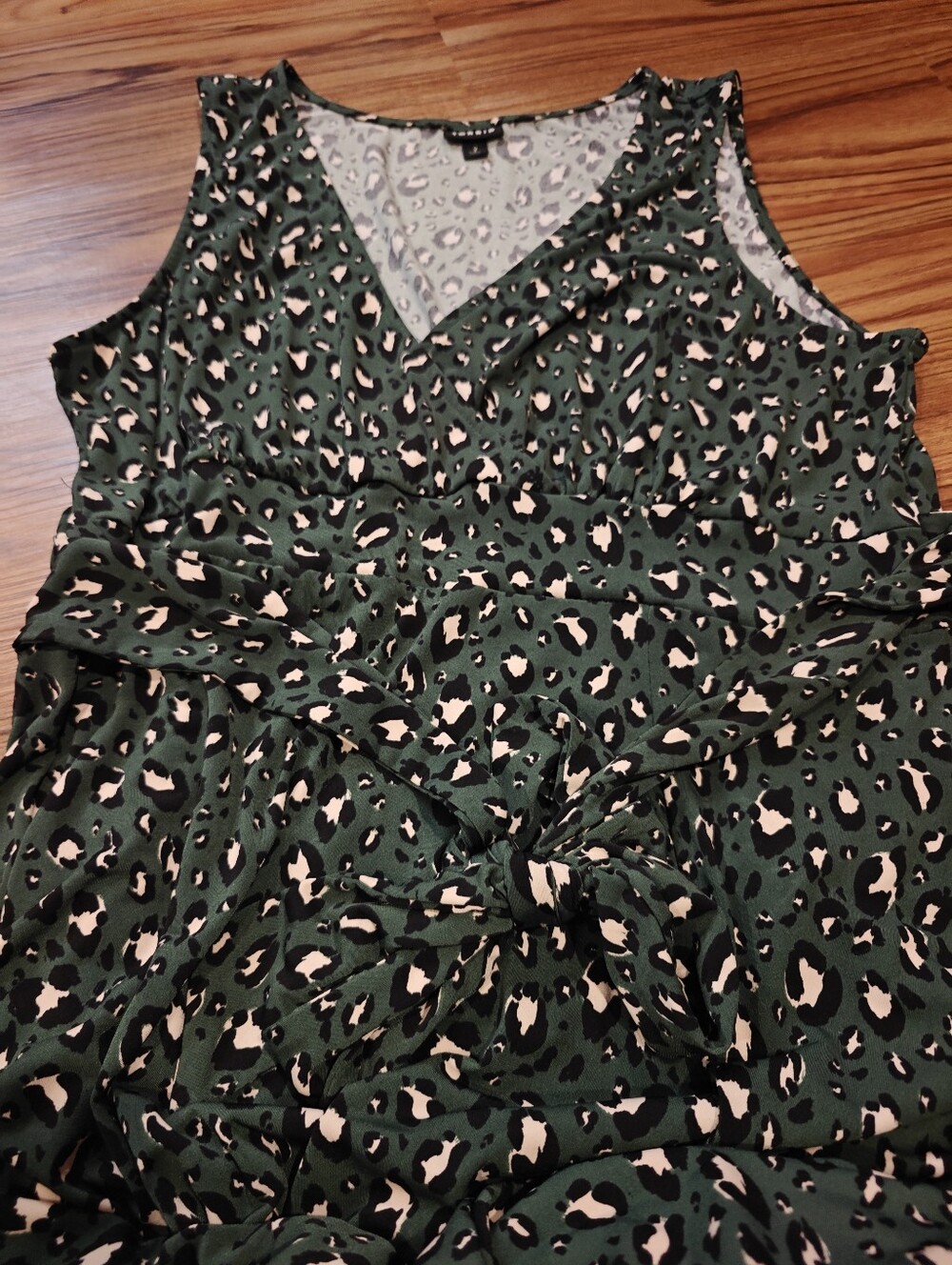Torrid Midi Studio Knit Hi-Low Dress Womens Green Leopard Tie Front Surplice - Picture 9 of 12